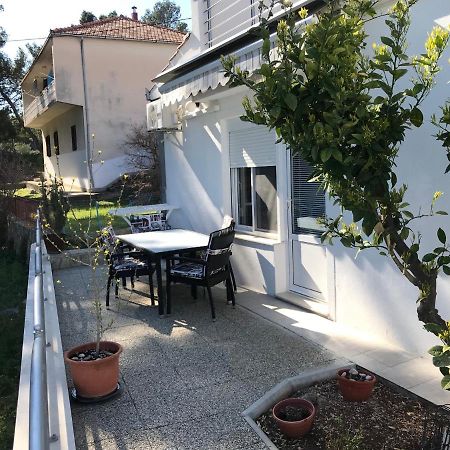 Tona Apartments Трогир Екстериор снимка