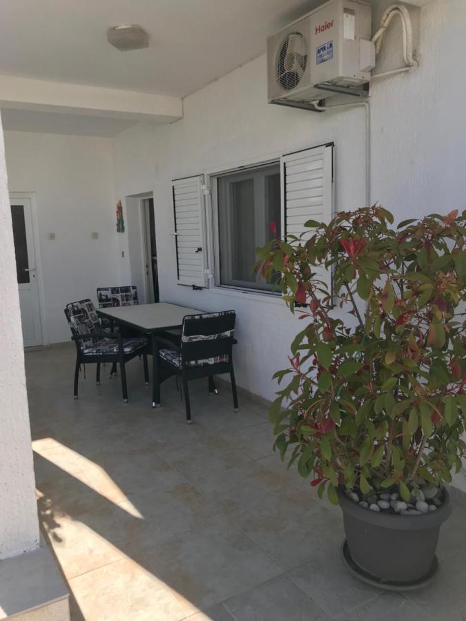 Tona Apartments Трогир Екстериор снимка