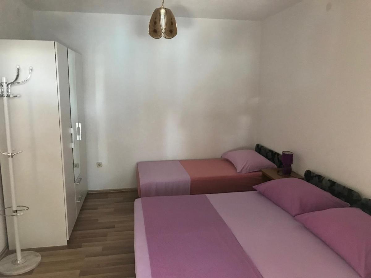 Tona Apartments Трогир Екстериор снимка